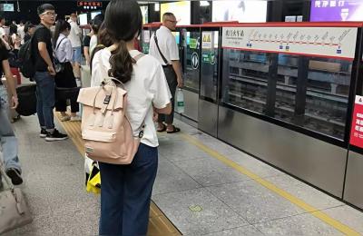 火车票放票时间,火车票什么时候开始放票的