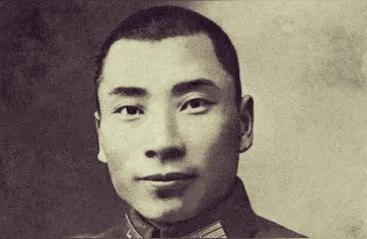 王耀武简介,侯镜如王耀武