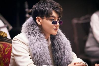 两个版本的交友软件有什么区别,陌陌交友靠谱吗