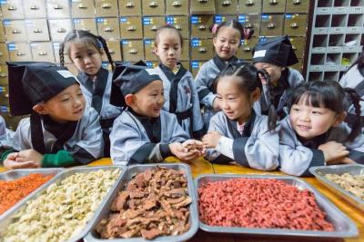 如皋安定小学,如何抓住一生当中最后仅剩的年轻感