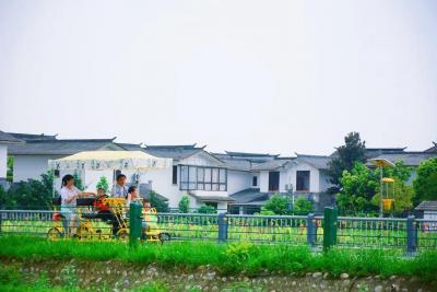 崇州属于成都市吗,请问成都是个什么地方