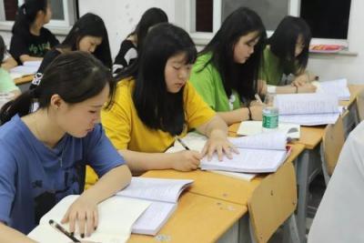 北京小学开学时间,北京高校2023寒假放假时间