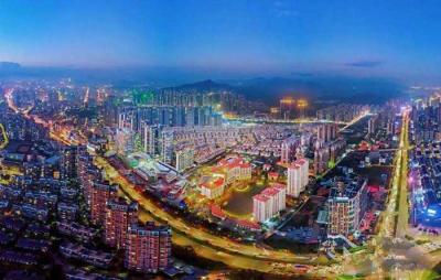 深圳站是指哪个站,罗湖地铁站下车去火车站应该从哪个出口出