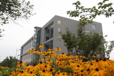 长春广播电视大学,谁知道卢汉播的节目上午还是下午在什么台播