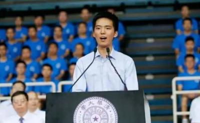 清华大学学生会,李健高考多少分考入的清华大学