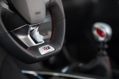 标致308GTi,10万元买什么车好