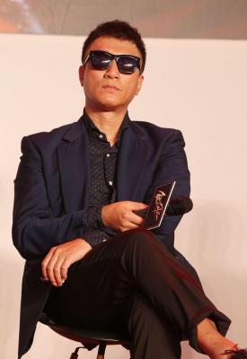 男人霸气图片,」「霸气」是什么意i