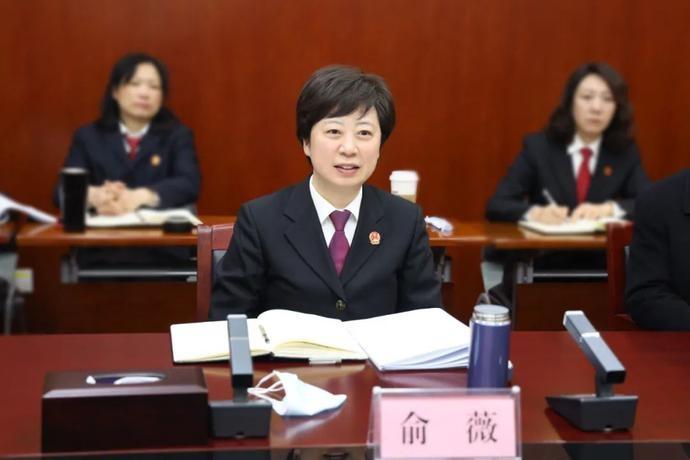一般医院主任医师的月收入大概是多少,主任医师是一级专家吗