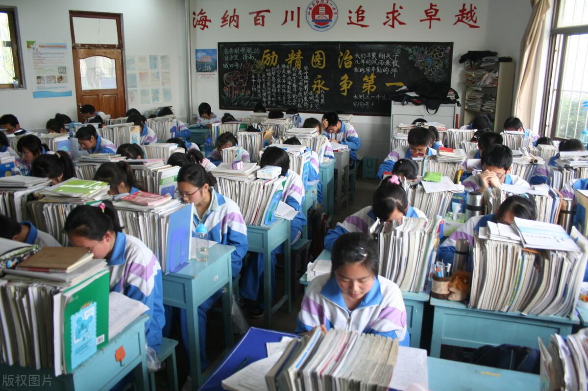 可以去民政局查一下一个人的婚姻情况吗,怎么看自己的社保是在哪个公司