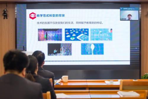 为什么录取分数线还那么高,两个人从安徽蚌埠出发